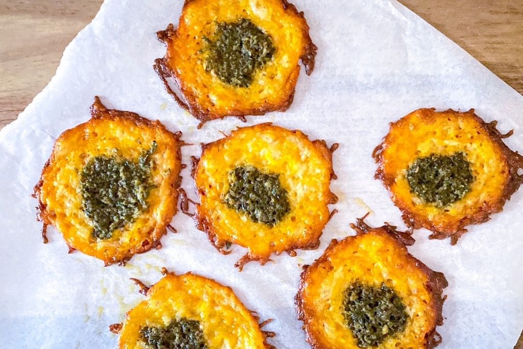 Pesto Cheese Crisps